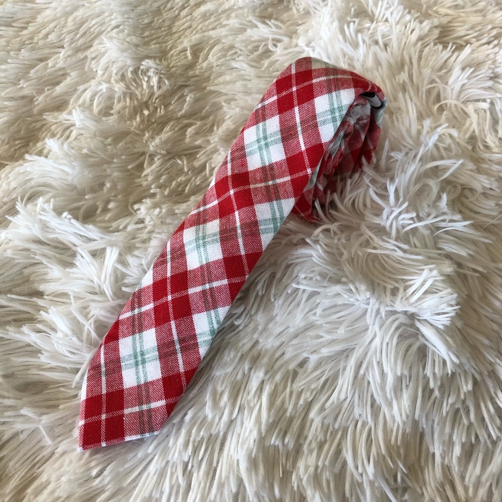 • Skinny Tie Madness Necktie •